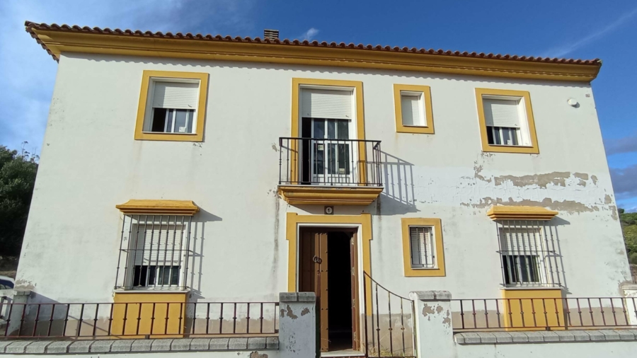 CEE DE UNA CASA EN EL ALMENDRO, HUELVA