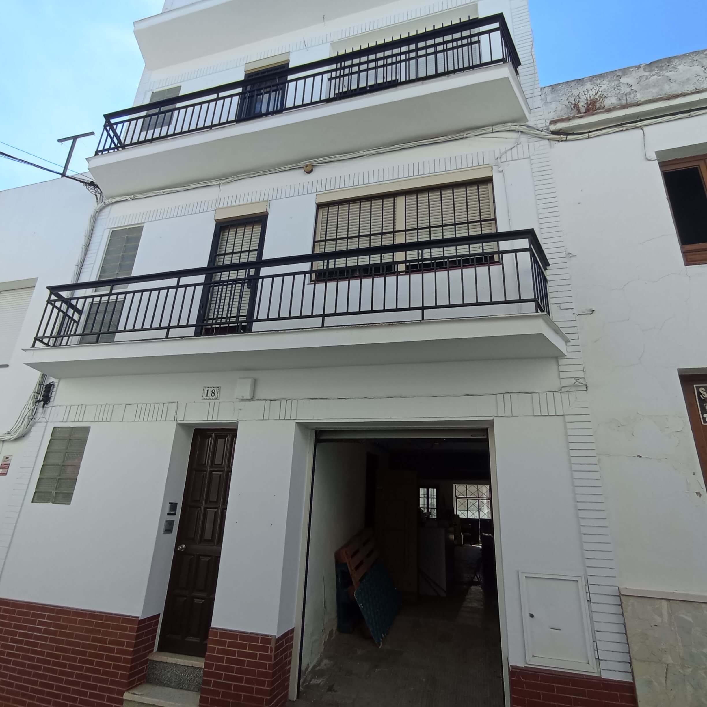 VALORACION PATRIMONIAL DE UN LOCAL Y UN PISO EN LEPE
