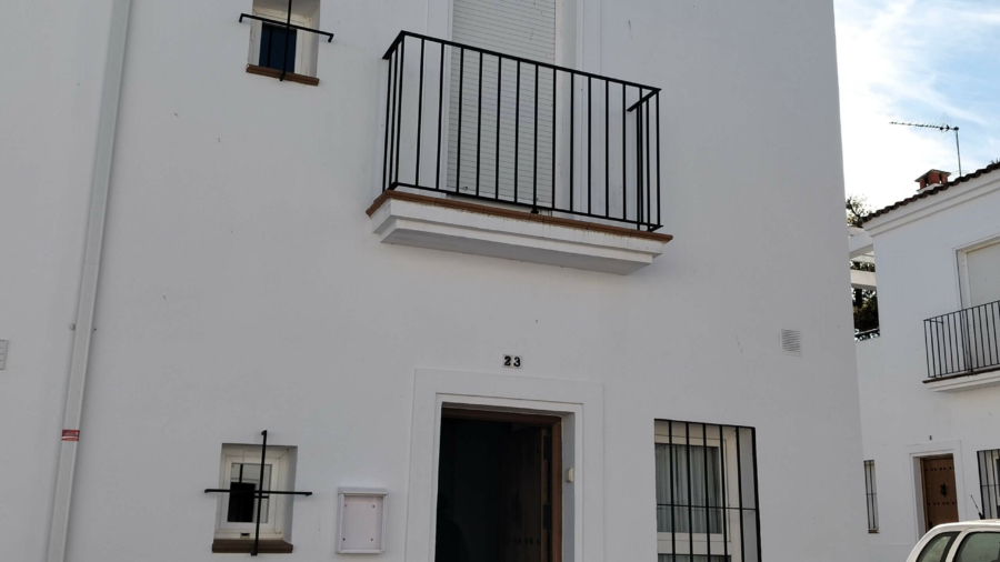 CEE DE UNA CASA EN VALDEZUFRE, ARACENA
