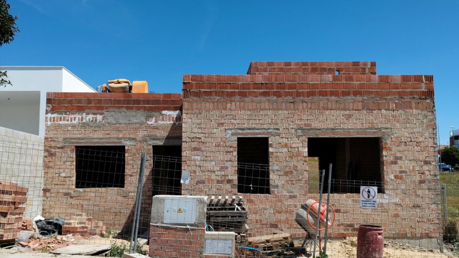 CERTIFICACION DE OBRAS DE UNA VIVIENDA EN AYAMONTE
