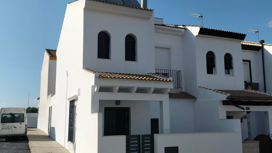 TASACION OFICIAL DE UNA CASA EN ROCIANA DEL CONDADO
