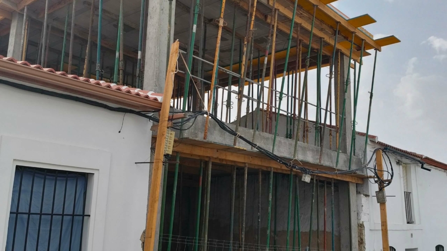 CERTIFICACION DE OBRAS EN CALAÑAS