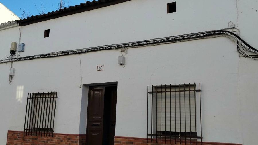 CEE DE UNA CASA EN BONARES