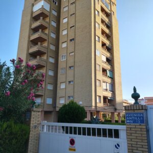 CEE DE UN PISO EN LA ANTILLA