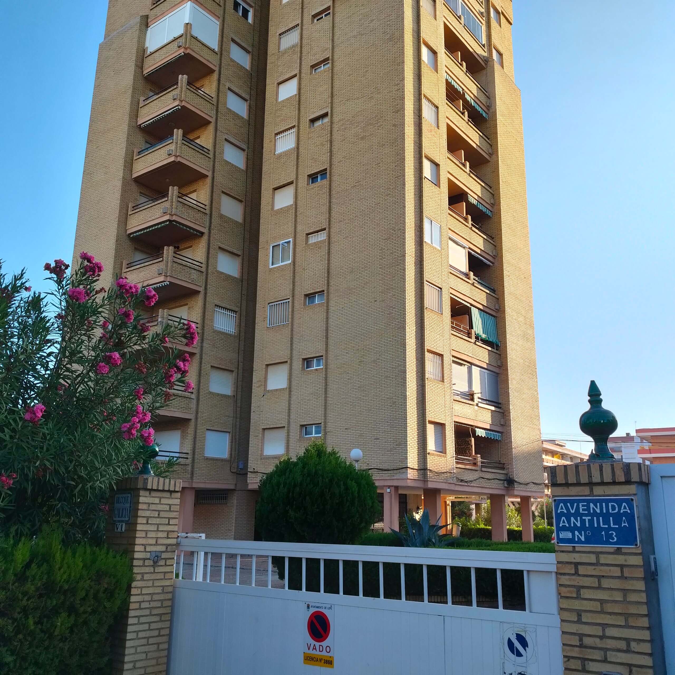 CEE DE UN PISO EN LA ANTILLA