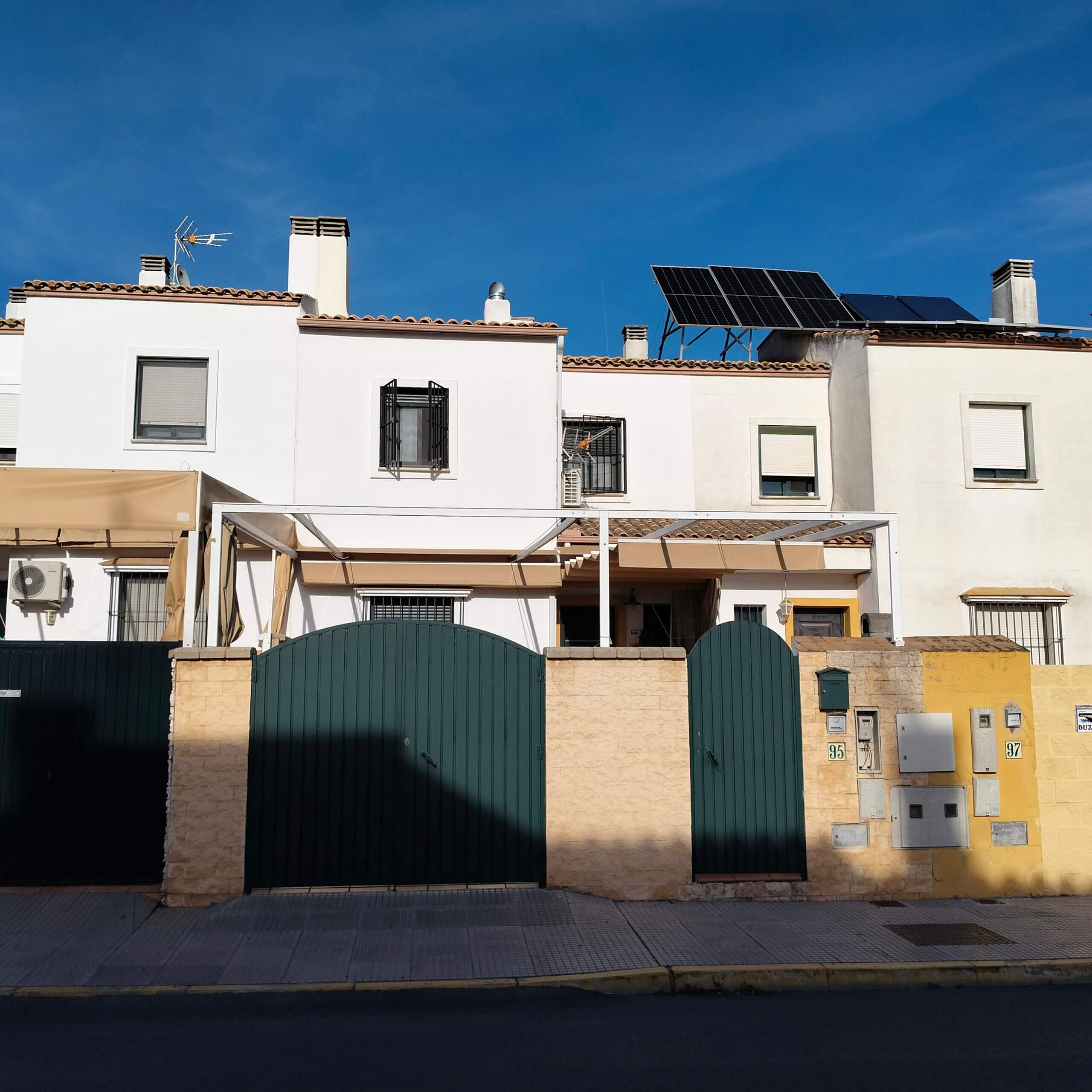 TASACION OFICIAL DE UN ADOSADO EN ALJARAQUE