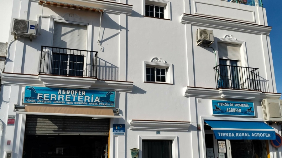 CEE DE LOCAL COMERCIAL EN ALJARAQUE