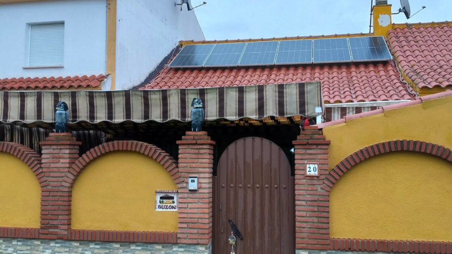 CEE DE UN ADOSADO EN ALJARAQUE