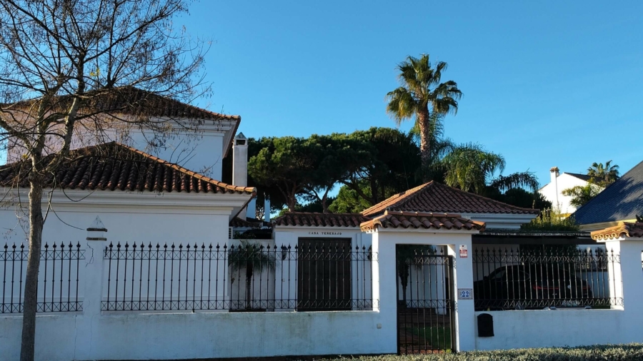 PROYECTO BASICO Y DE EJECUCION PARA AMPLIACION DE UNA VIVIENDA EN NUEVO PORTIL