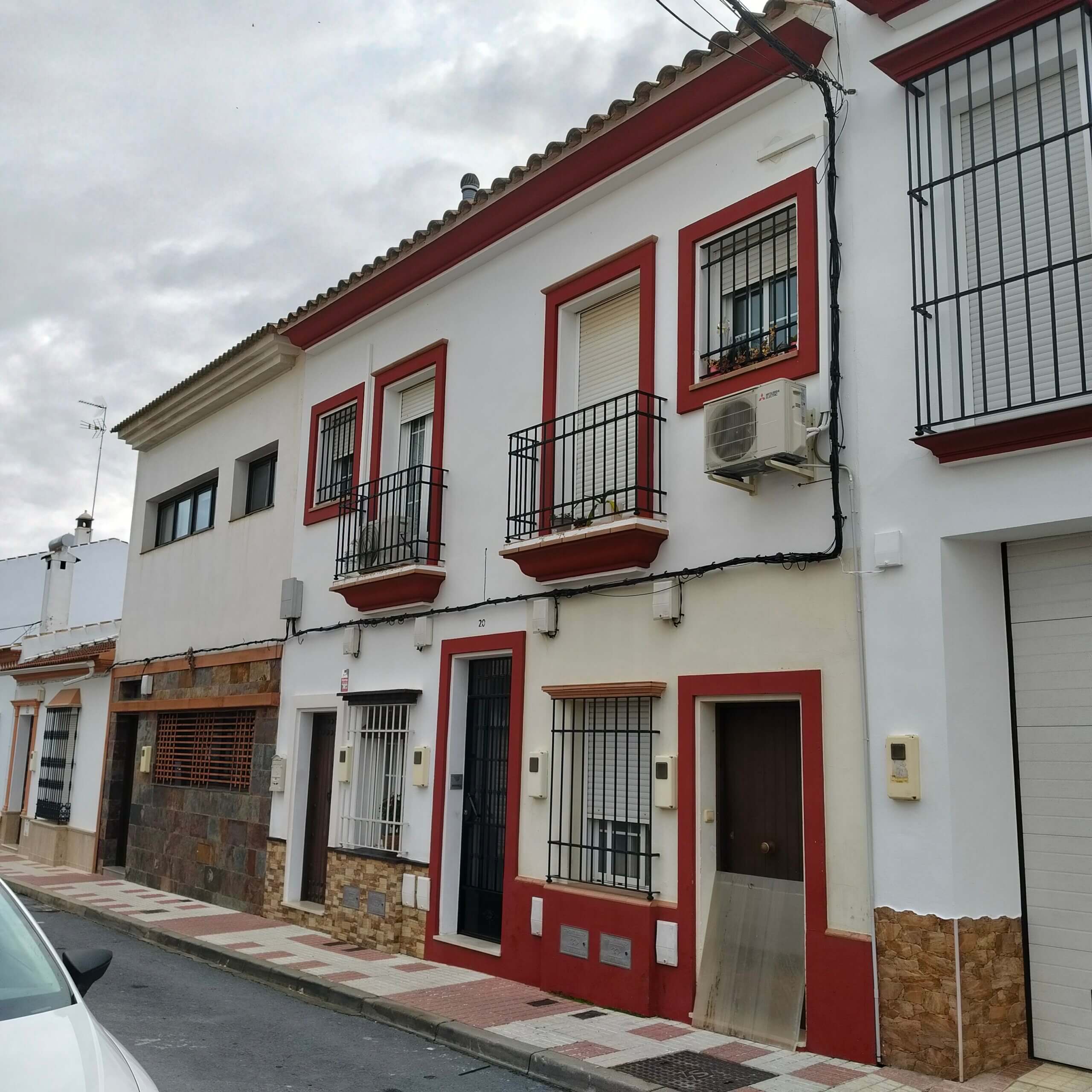 CEE DE UNA CASA EN ALMONTE