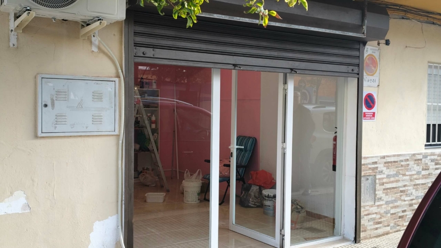 DICTAMEN DE APERTURA DE UNA TIENDA DE PERFUMES Y DROGUERIA EN HUELVA