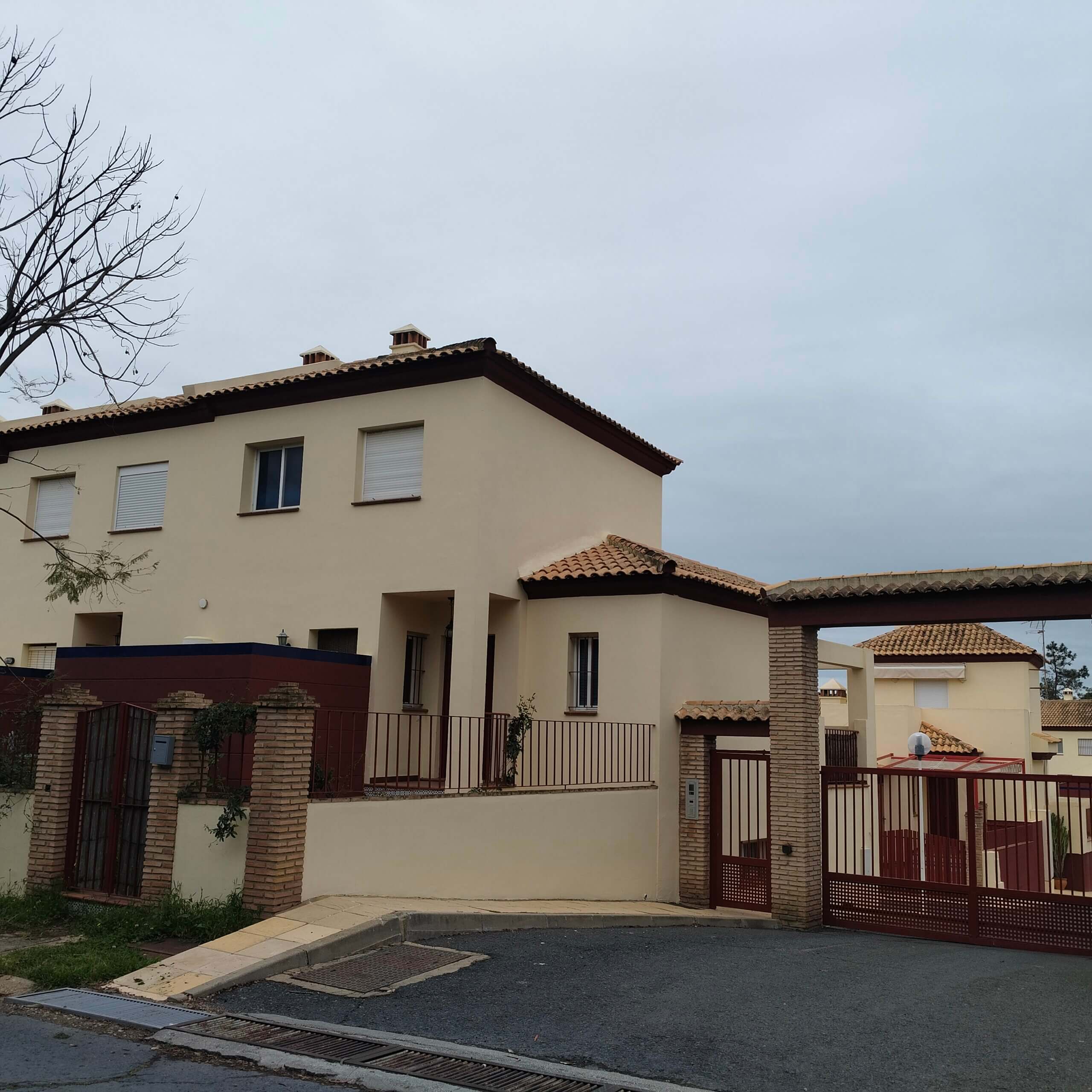 TASACION OFICIAL DE UN ADOSADO EN ISLANTILLA