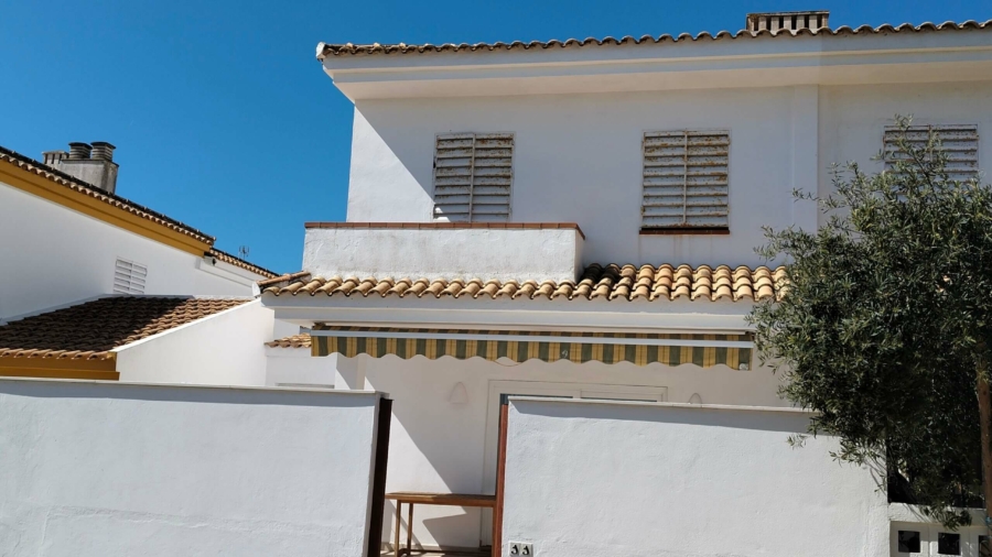 TASACION Y CEE DE UNA CASA EN URBASUR