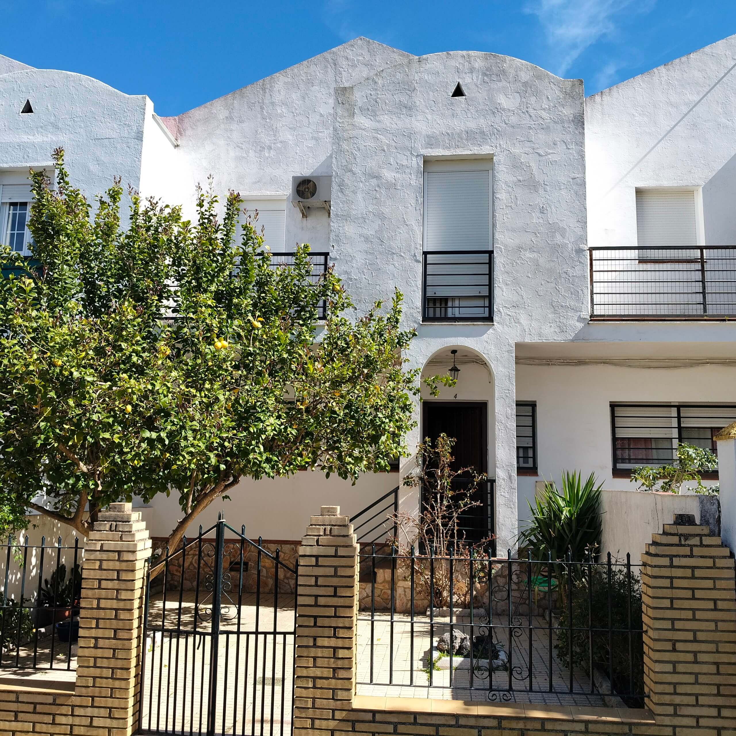 INFORME PERICIAL POR HUMEDADES EN CAMPOFRIO