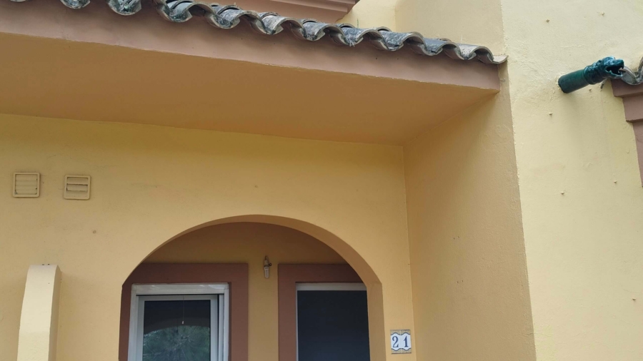 CEE DE UN ADOSADO EN ISLANTILLA