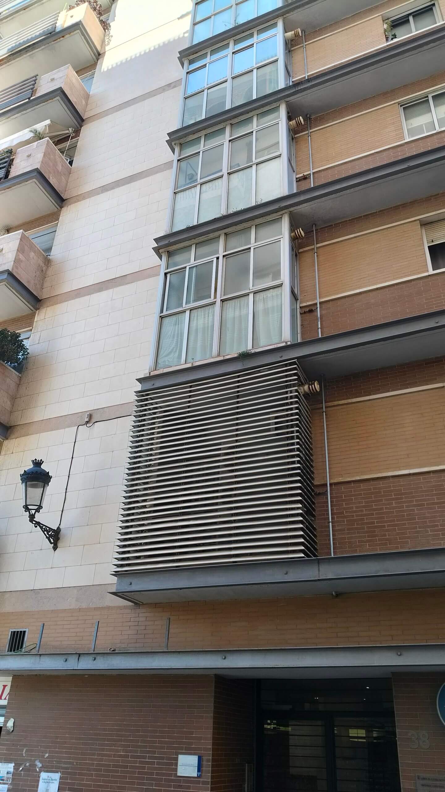 INFORME PERICIAL POR HUMEDADES EN UN PISO DE HUELVA