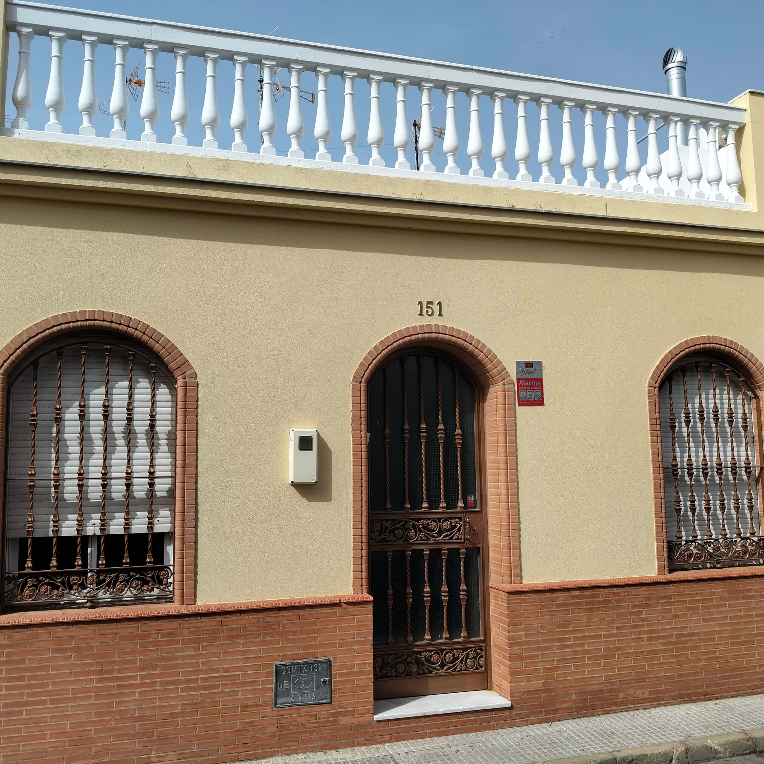 INFORME PERICIAL POR HUMEDADES EN UNA CASA DE ISLA CRISTINA, HUELVA