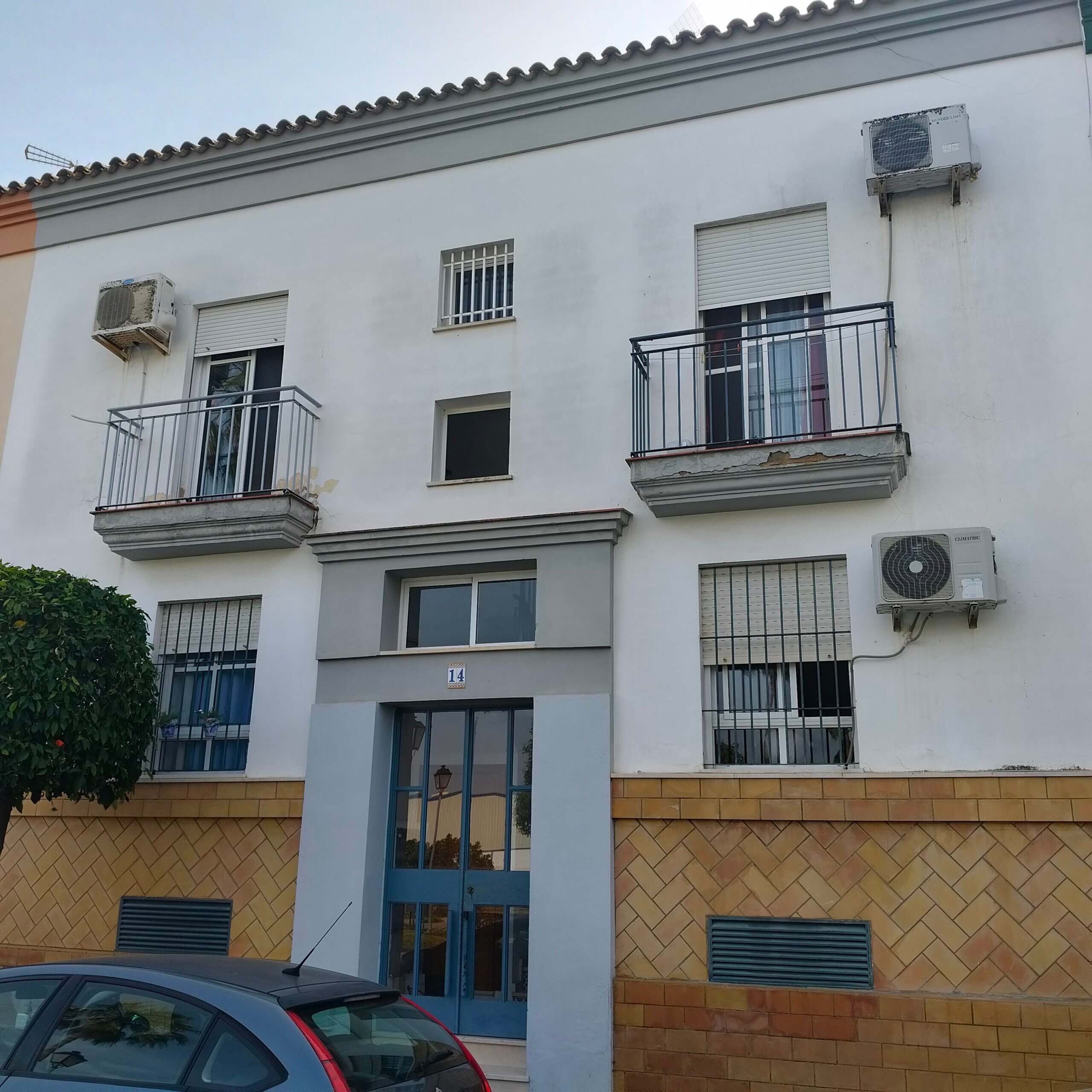TASACION Y CEE DE UNA VIVIENDA EN LEPE