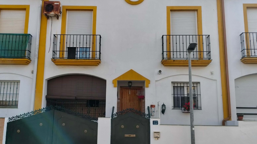 TASACION OFICIAL DE UN ADOSADO EN ALJARAQUE