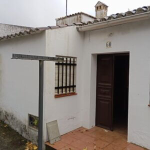 CEE DE UNA CASA EN CALAÑAS
