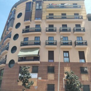 CEE DE UN PISO EN LA PLAZA DE LA MORANA EN HUELVA