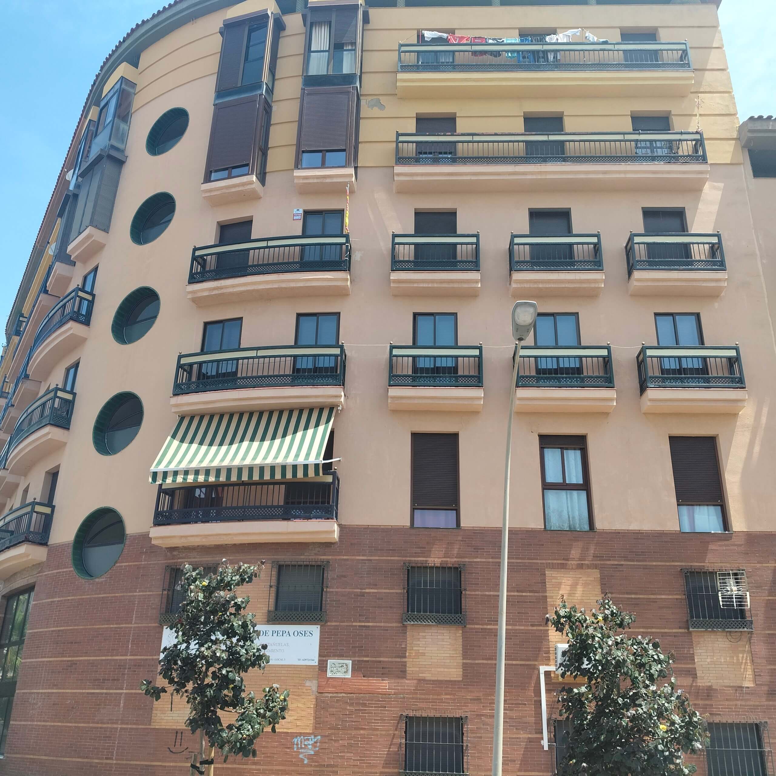 CEE DE UN PISO EN LA PLAZA DE LA MORANA EN HUELVA