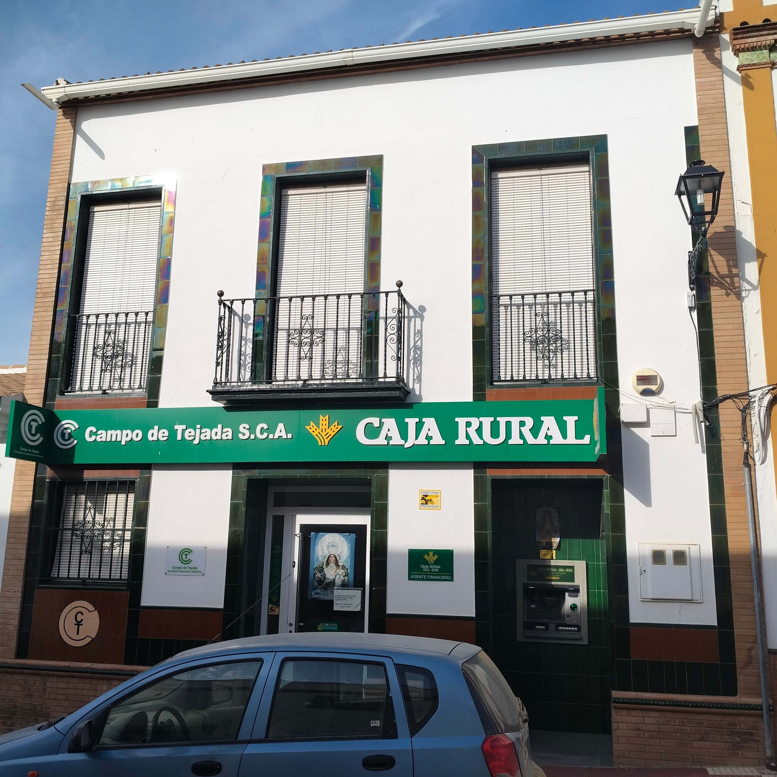 CEE DE UN EDIFICIO DE OFICINAS EN ESCACENA DEL CAMPO